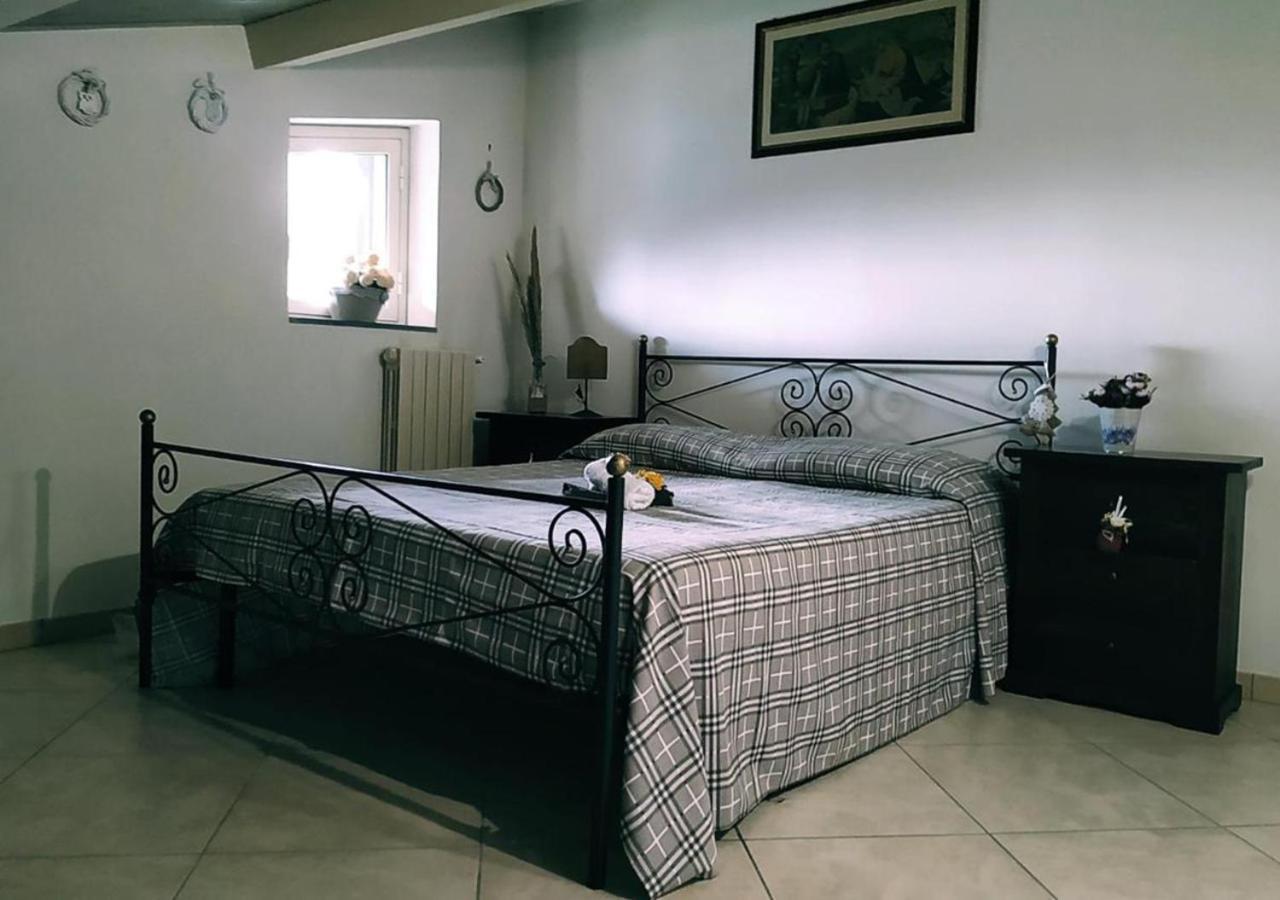Peri Peri Guest House มาสคาลิ ภายนอก รูปภาพ